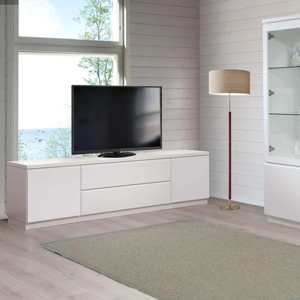 Leo-Matti Ojala Tv-Tasot<Line-tv-taso L16