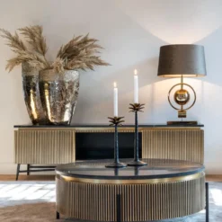 Richmond Interiors Tv-Tasot<Ironville tv-taso jaloilla