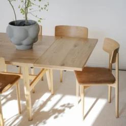 Rowico Home Ruokapöydät<Rowico Plainfield-ruokapöytä, jatkettava